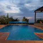 Corman House, Sea View & Pool 度假居 阿科达卡列塔