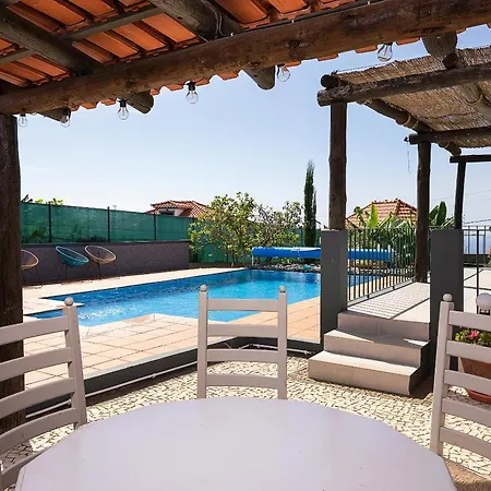 Corman House, Sea View & Pool Дом отдыха Арку-да-Кальета