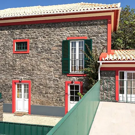 Holiday home Corman House, Sea View & Pool