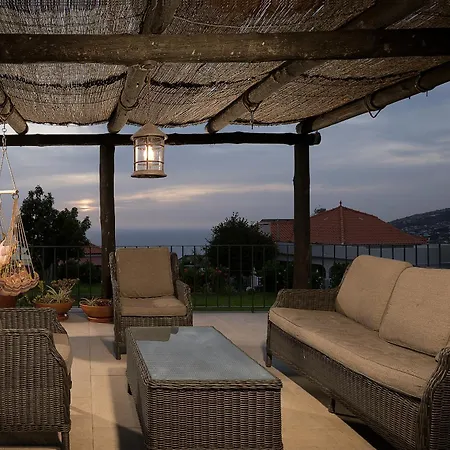 Corman House, Sea View & Pool